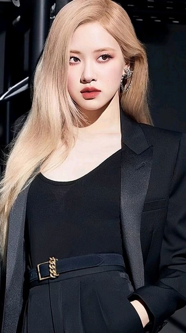 Hình nền Rosé Blackpink phong cách rock chic