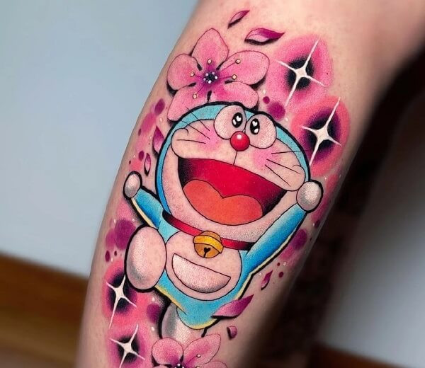 Hình xăm Doraemon với màu sắc tươi sáng