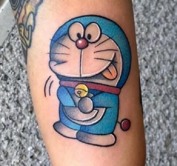 Hình xăm Doraemon và bánh rán