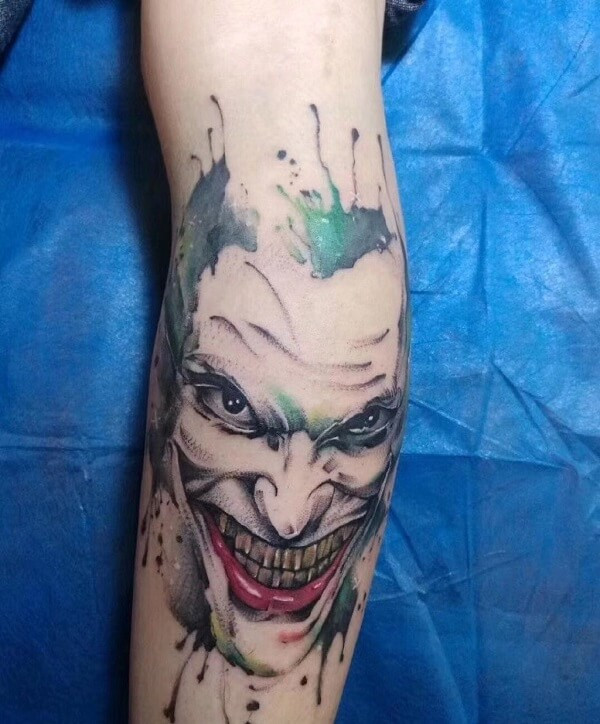 Hình xăm mặt cười joker 2