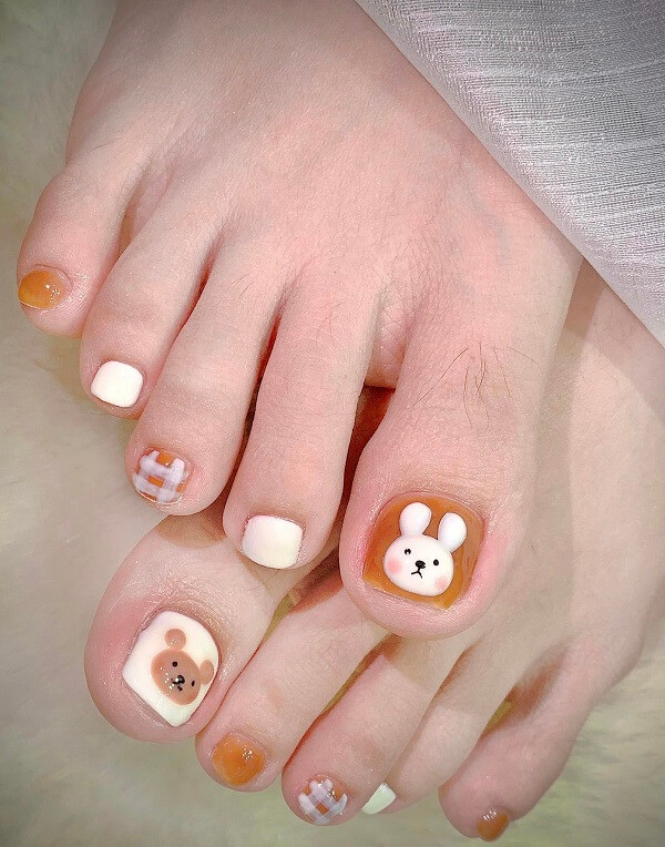 Mẫu nail chân vẽ cute 1