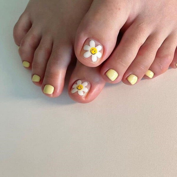 Mẫu nail chân vẽ cute 11