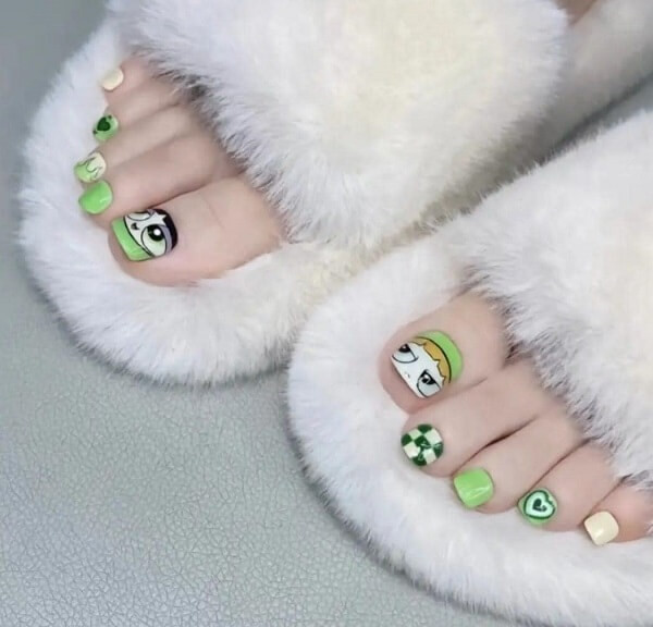 Mẫu nail chân vẽ cute 7