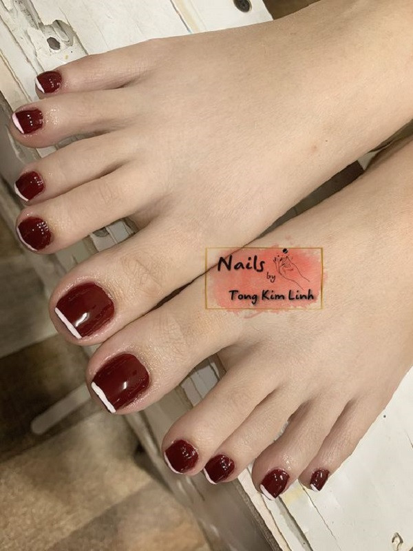 Mẫu nail chân đỏ tươi