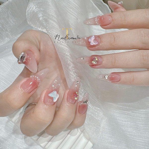 Mẫu nail hồng thạch vẽ hoa