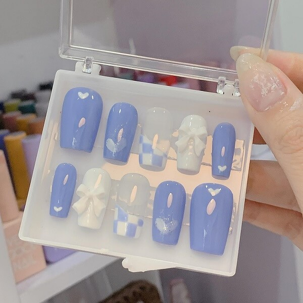 Mẫu nail box họa tiết hình học