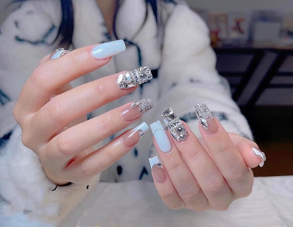 Mẫu nail box họa tiết da báo cá tính