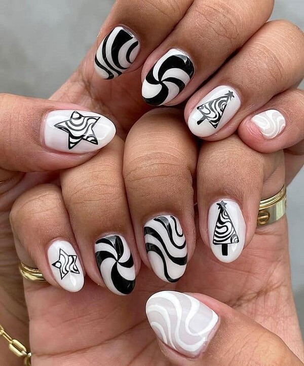 alt Mẫu nail đen trắng cute hình gấu trúc