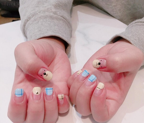 Mẫu nail hoạt hình đáng yêu với hình vẽ chú mèo Kitty