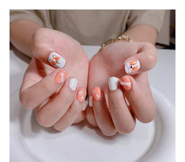 Mẫu nail hoạt hình dễ thương với hình vẽ chú thỏ