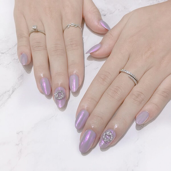 Nail tím pastel họa tiết hoa