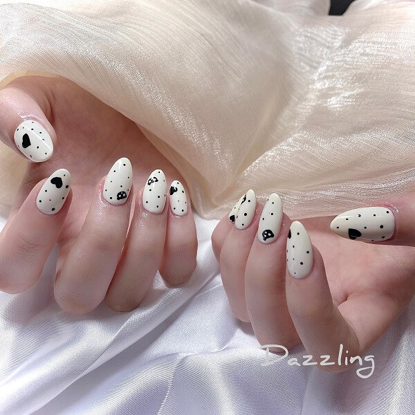 Mẫu nail nhẹ nhàng đính đá