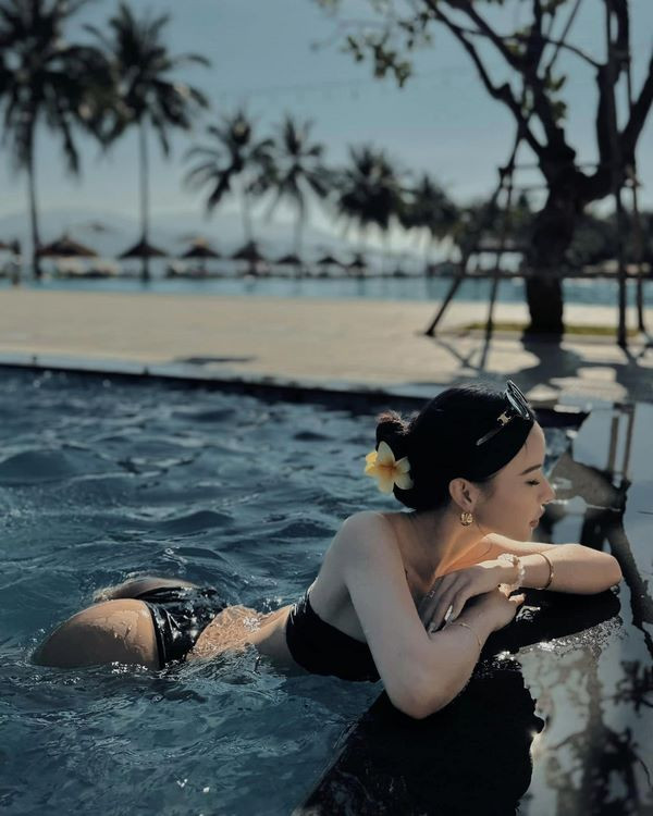 Dương Kim Yên bikini