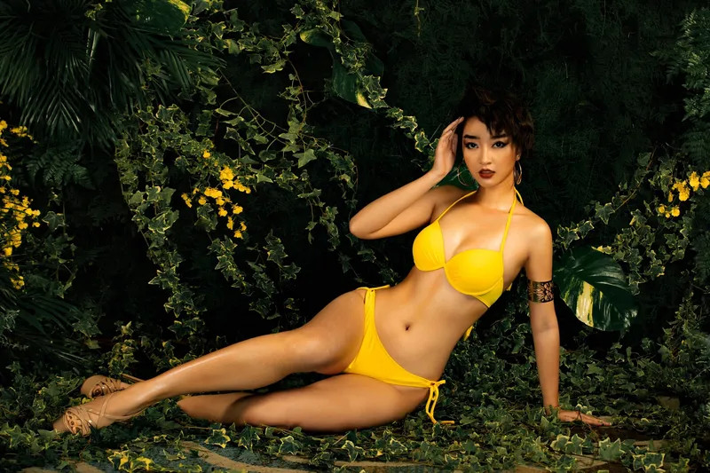 Bùi Thị Bích Diệp trong bộ bikini gợi cảm