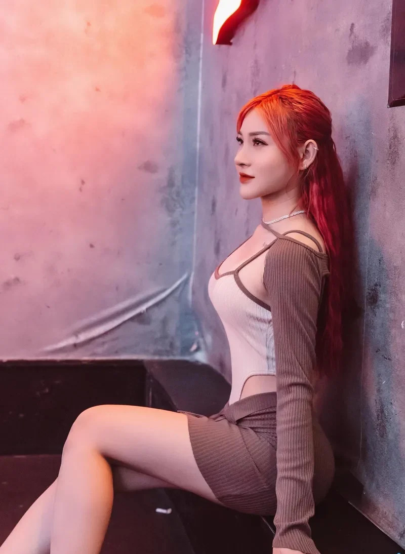 DJ Tina Thảo không chỉ đẹp mà còn tài năng