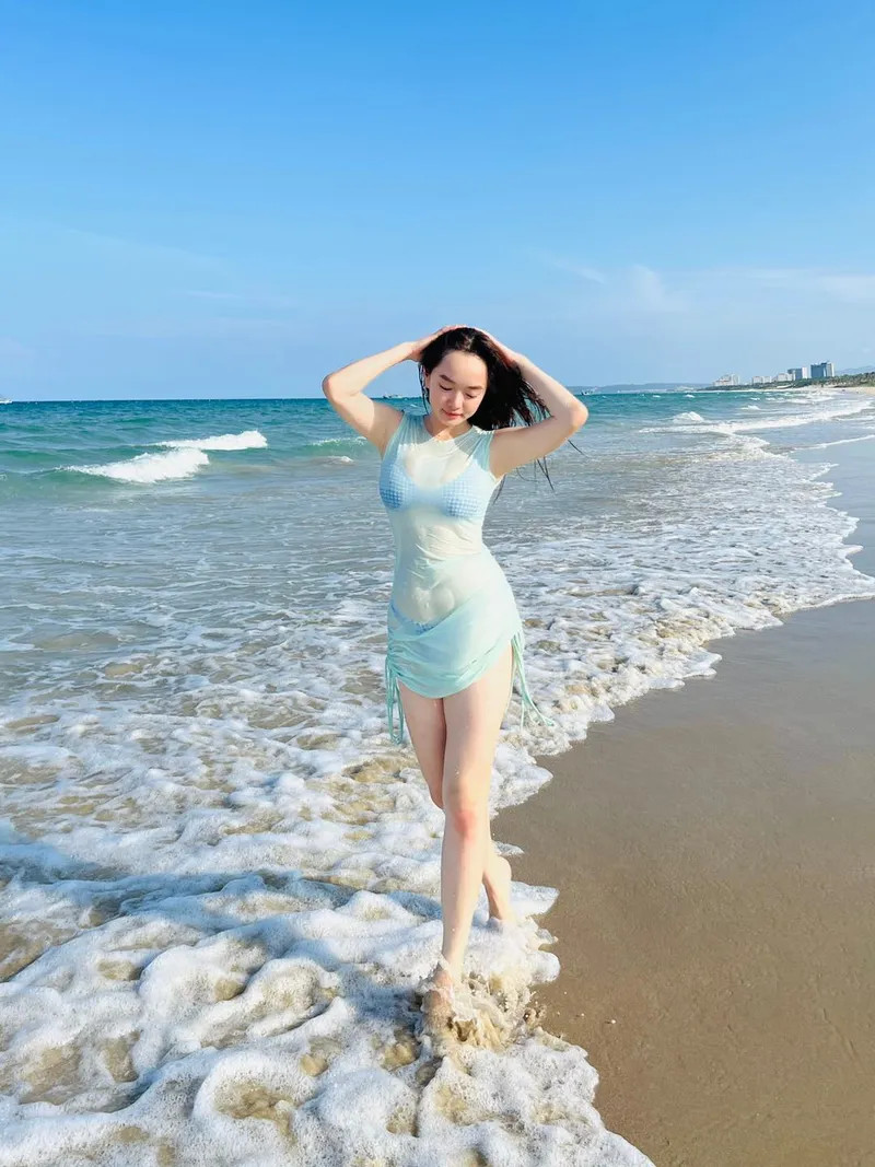 Nét đẹp rực rỡ của Kaity Nguyễn