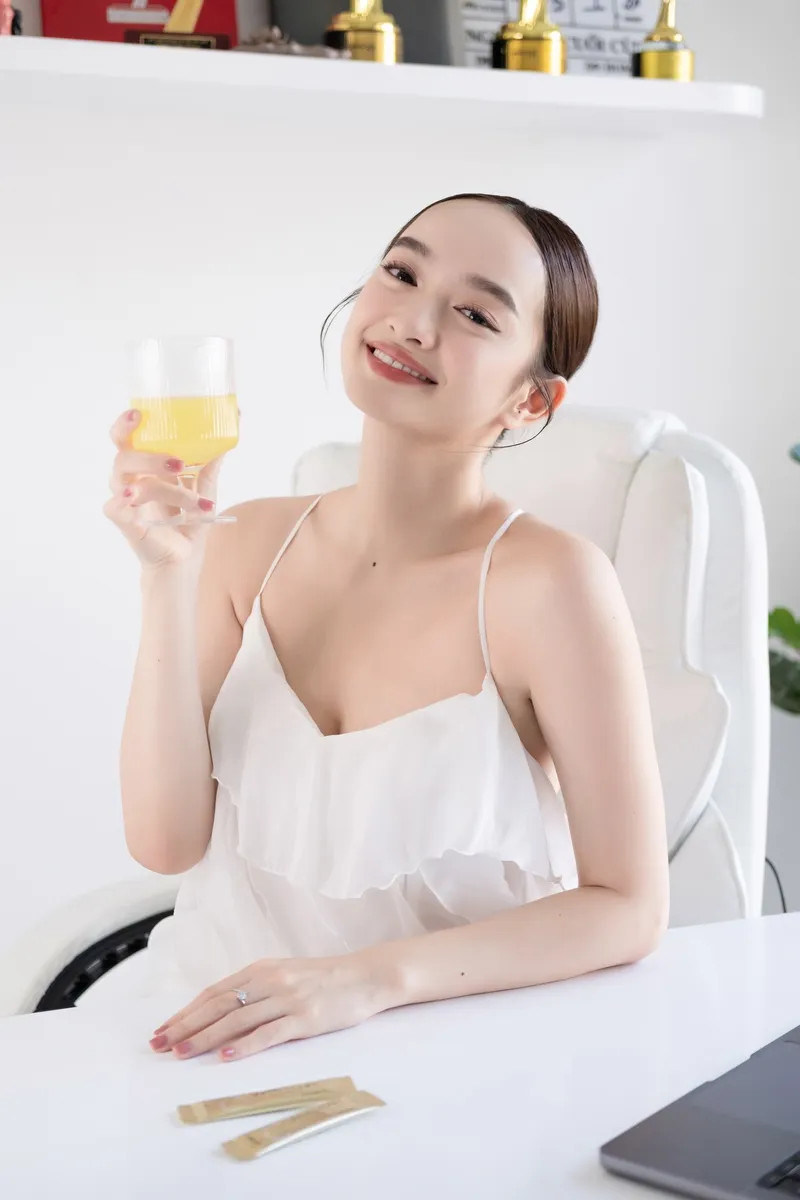 Nét quyến rũ của Kaity Nguyễn tỏa sáng không ngừng