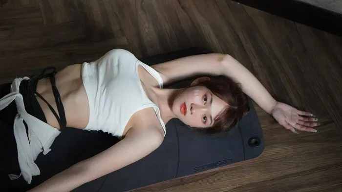 Hình ảnh quyến rũ của Lê Bống trong bộ bikini