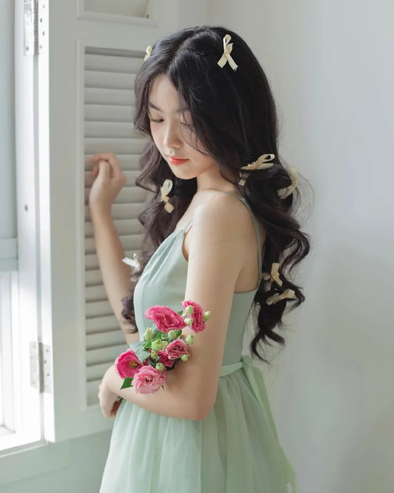 Lọ Lem nhà quyền Linh được yêu mến bởi tính cách giản dị