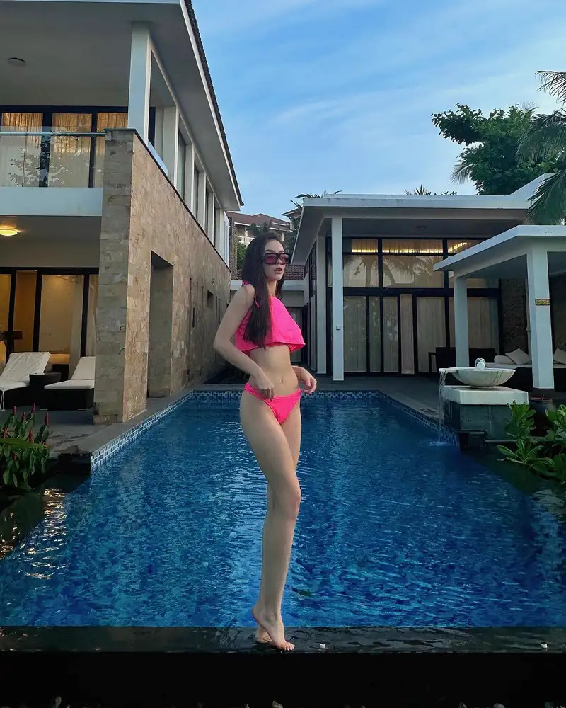 MLee mặc bikini – nét đẹp tự nhiên, lôi cuốn