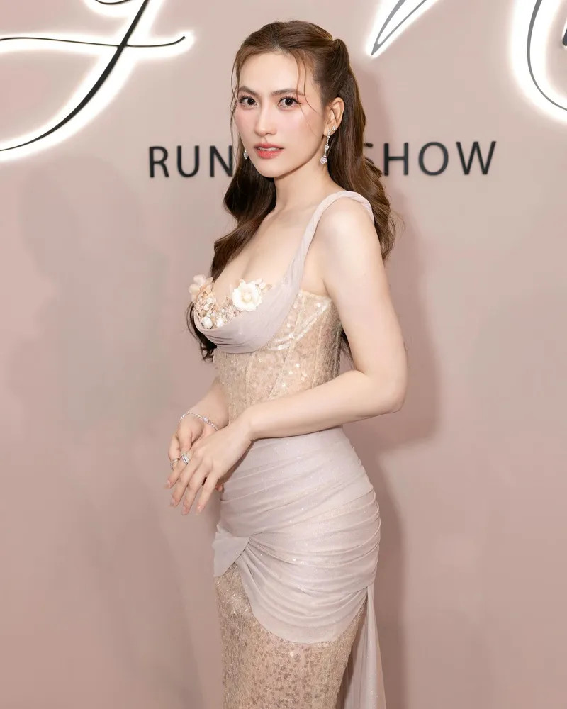 Bộ ảnh Phương Anh Đào sexy mang đến cảm hứng cho giới trẻ