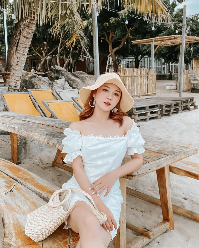 Hình ảnh Ribi Sachi sexy nổi bật trong trang phục độc đáo